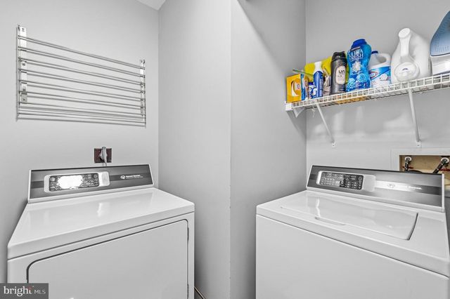 2914 OAKTON CREST PL, Vienna, VA 22181