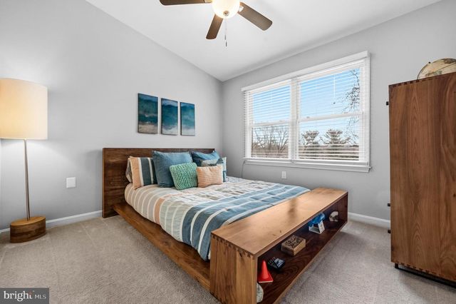 2914 OAKTON CREST PL, Vienna, VA 22181