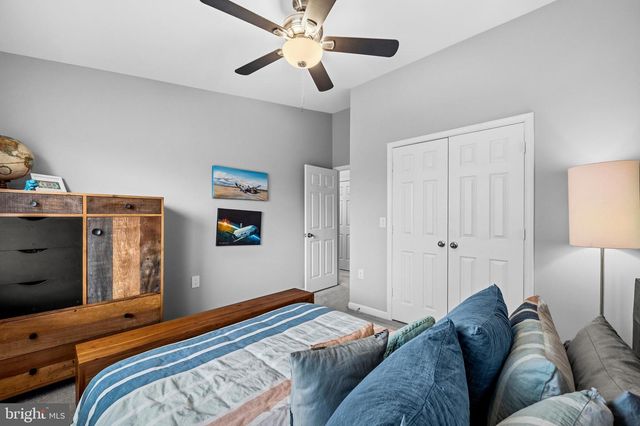 2914 OAKTON CREST PL, Vienna, VA 22181