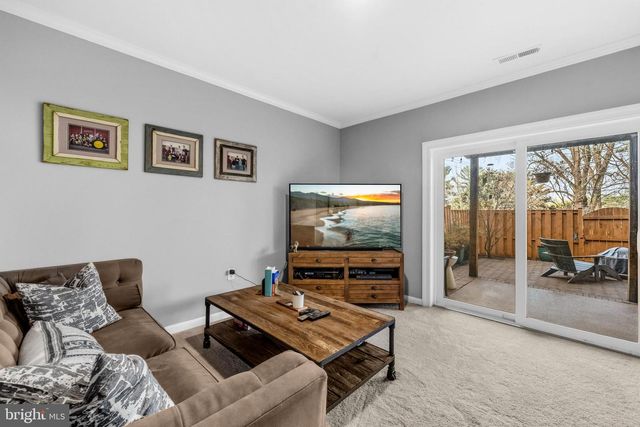 2914 OAKTON CREST PL, Vienna, VA 22181