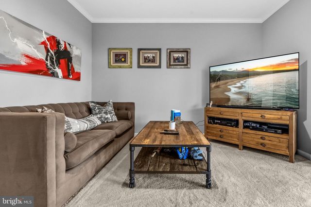 2914 OAKTON CREST PL, Vienna, VA 22181