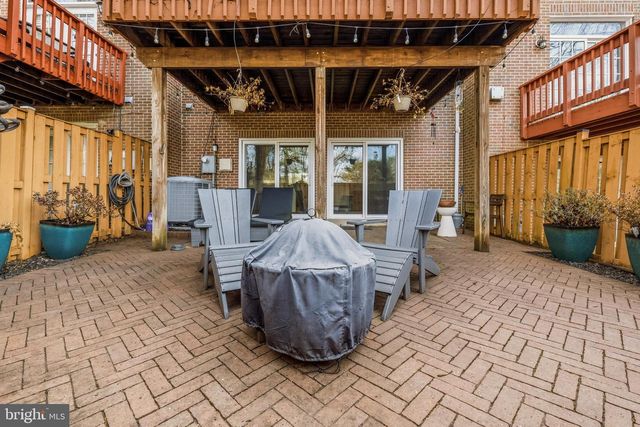 2914 OAKTON CREST PL, Vienna, VA 22181