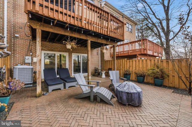 2914 OAKTON CREST PL, Vienna, VA 22181