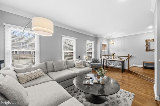 2914 OAKTON CREST PL, Vienna, VA 22181