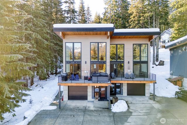 340 Snoqualmie Drive, Snoqualmie Pass, WA 98068