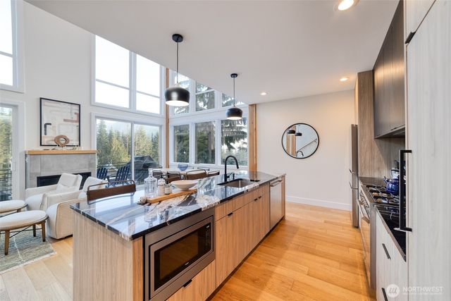 340 Snoqualmie Drive, Snoqualmie Pass, WA 98068