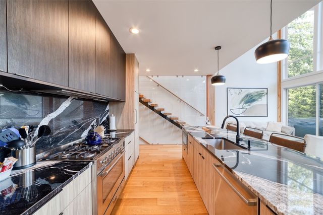 340 Snoqualmie Drive, Snoqualmie Pass, WA 98068