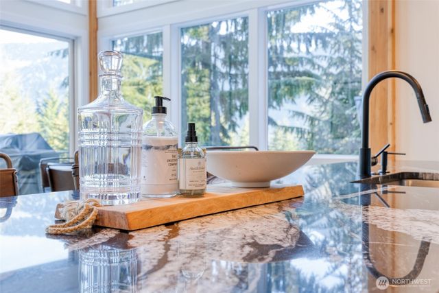 340 Snoqualmie Drive, Snoqualmie Pass, WA 98068