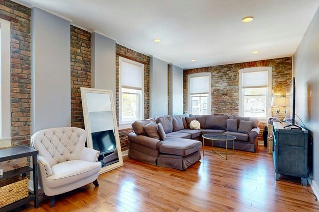 95 Shirley St 3, Winthrop, MA 02152