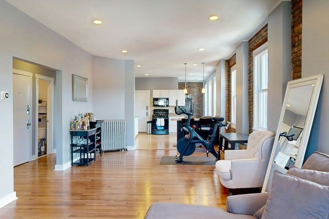 95 Shirley St 3, Winthrop, MA 02152