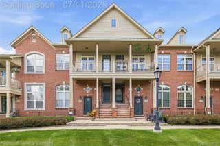 128 Sandy Lane, Walled Lake, MI 48390