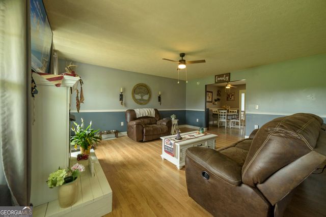 87 Westmoreland Rd, Cleveland, GA 30528