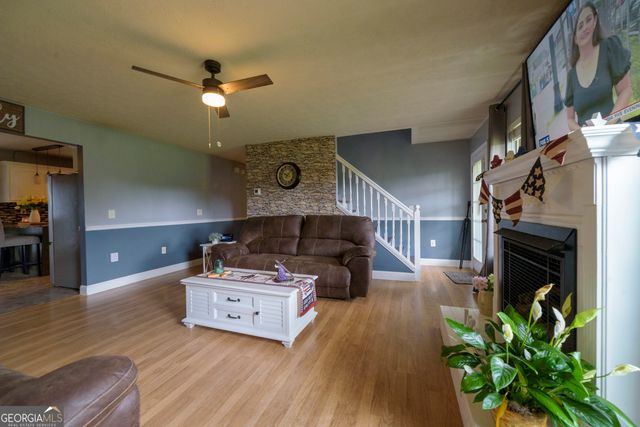 87 Westmoreland Rd, Cleveland, GA 30528