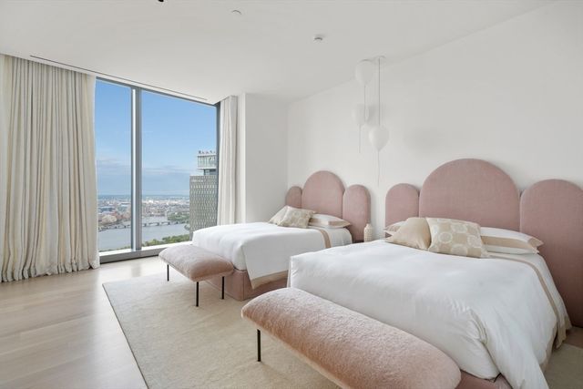 1 Dalton St 5801, Boston, MA 02199