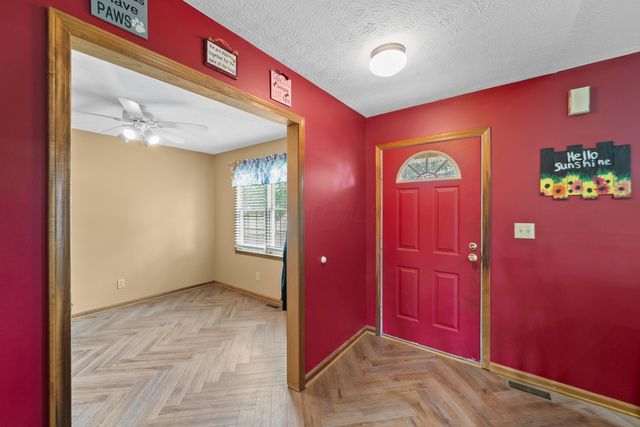 3838 State Route 752, Ashville, OH 43103