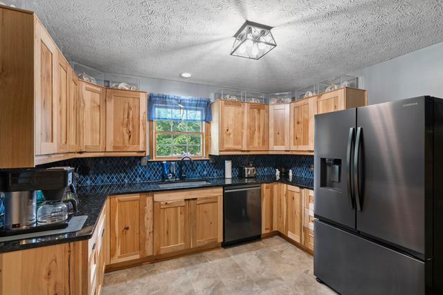 3838 State Route 752, Ashville, OH 43103