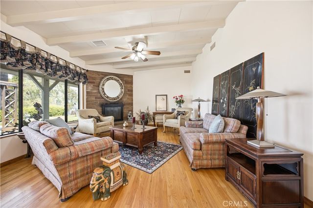 10170 Maude Ave, Sunland, CA 91040