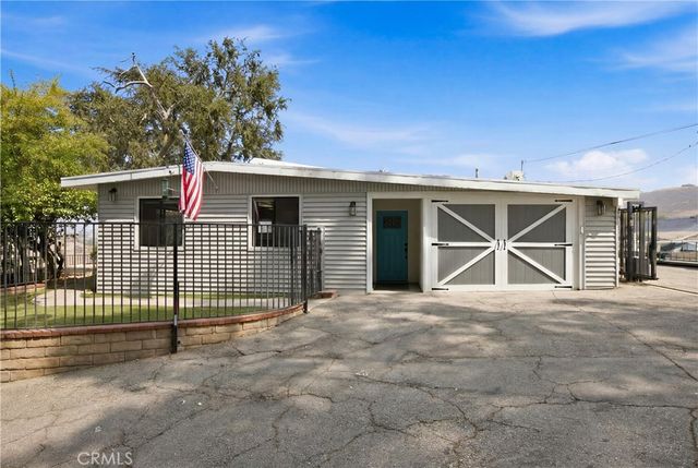 10170 Maude Ave, Sunland, CA 91040