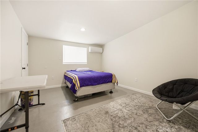 10170 Maude Ave, Sunland, CA 91040