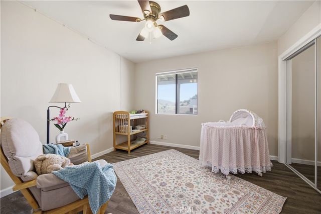 10170 Maude Ave, Sunland, CA 91040