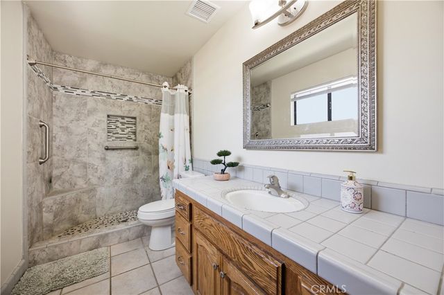 10170 Maude Ave, Sunland, CA 91040