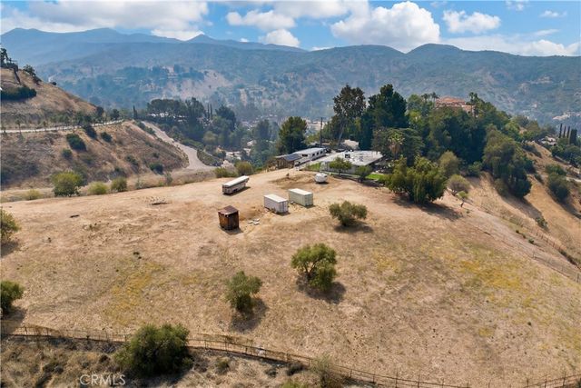 10170 Maude Ave, Sunland, CA 91040