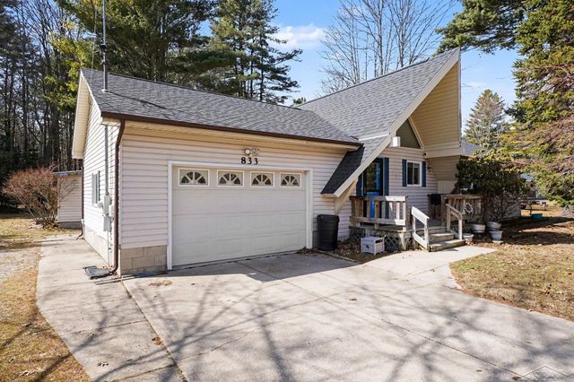 833 Newman Street, East Tawas, MI 48730