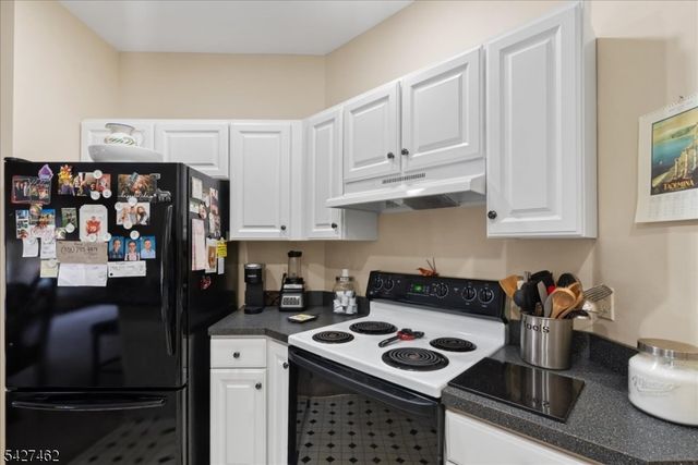 9224 Richmond Rd 224, West Milford Twp., NJ 07480