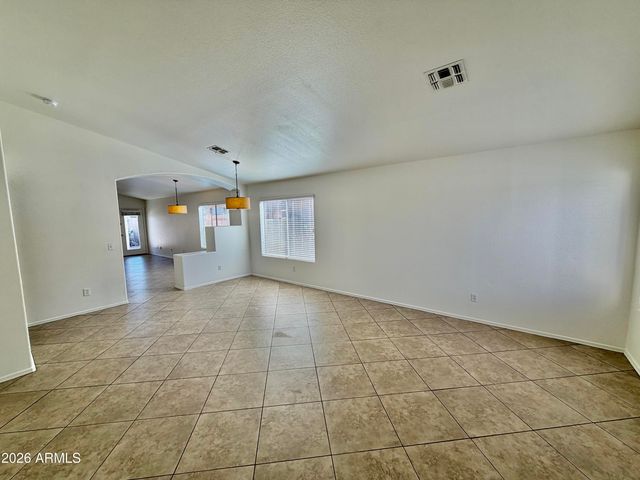 141 W SHANNON Street, Gilbert, AZ 85233