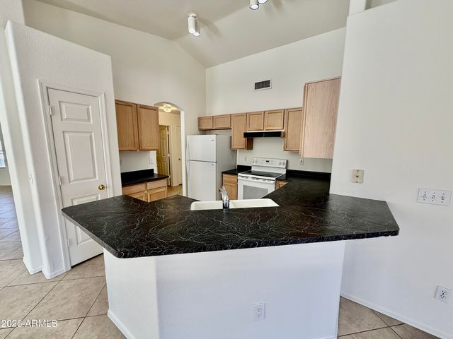 141 W SHANNON Street, Gilbert, AZ 85233