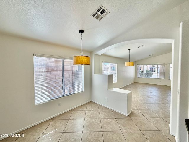 141 W SHANNON Street, Gilbert, AZ 85233