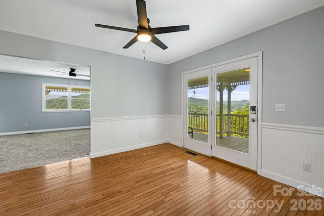 95 Friendship Road, Burnsville, NC 28714