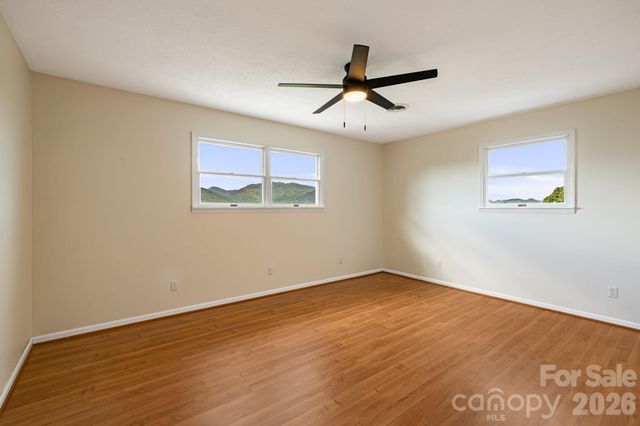 95 Friendship Road, Burnsville, NC 28714