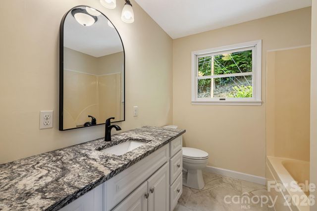 95 Friendship Road, Burnsville, NC 28714