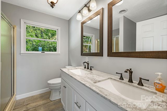 95 Friendship Road, Burnsville, NC 28714