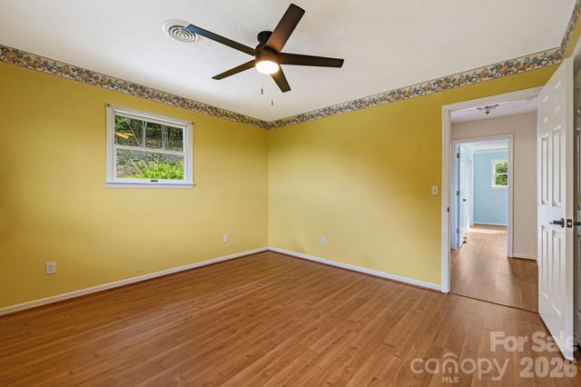 95 Friendship Road, Burnsville, NC 28714