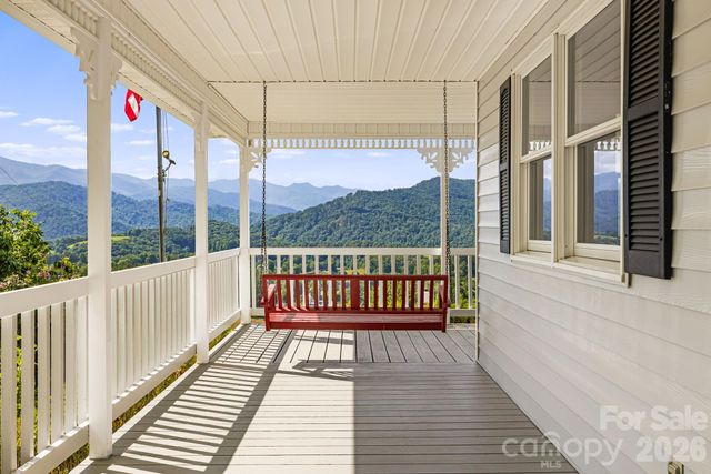 95 Friendship Road, Burnsville, NC 28714