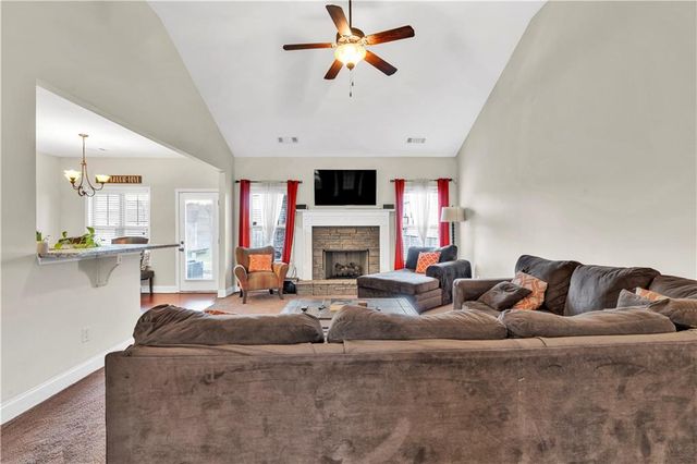 95 Summerlyn Drive, Hiram, GA 30141
