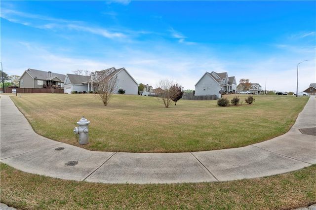 95 Summerlyn Drive, Hiram, GA 30141
