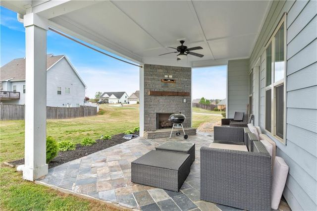 95 Summerlyn Drive, Hiram, GA 30141