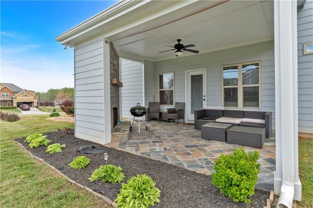95 Summerlyn Drive, Hiram, GA 30141