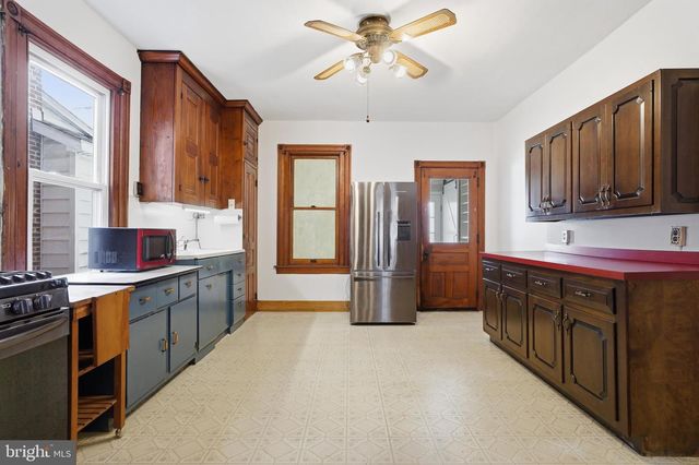 629 JUNIPER ST, Quakertown, PA 18951