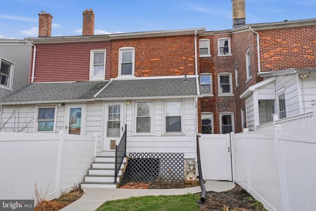 629 JUNIPER ST, Quakertown, PA 18951