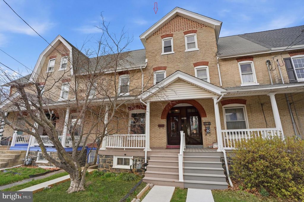 629 JUNIPER ST, Quakertown, PA 18951