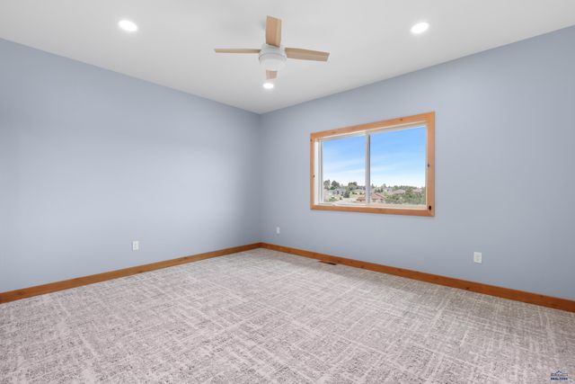 4643 WICKHAM CT, Rapid City, SD 57702