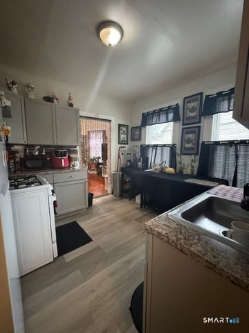 66 Windsor Avenue, Meriden, CT 06451