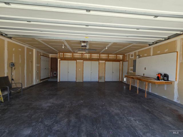 322 Linden Ave, Twin Falls, ID 83301