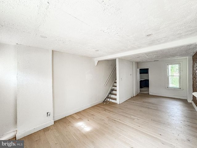 319 E 13TH ST, Wilmington, DE 19801