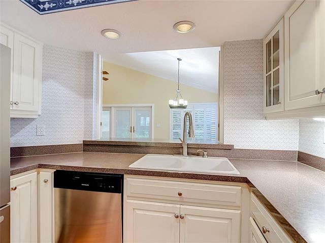 15886 SANCTUARY DRIVE, Tampa, FL 33647