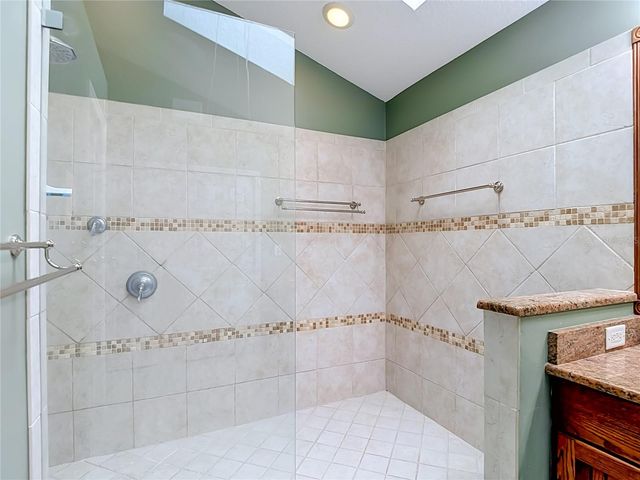 15886 SANCTUARY DRIVE, Tampa, FL 33647